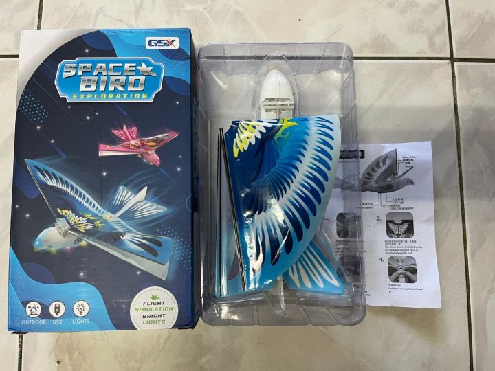 Space Bird Flying Bird Toy Light Weight Exploration